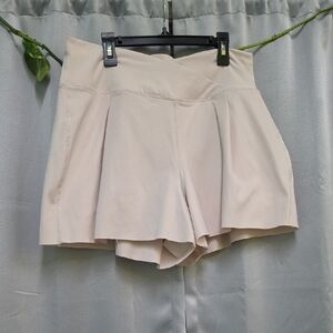 Yogalicious High Waist Cream Shorts